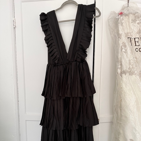 Sturt & Bolt Dresses & Skirts - NWT Strut and Bolt Ruffle Dress